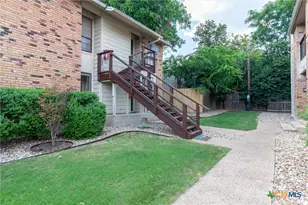 421 W San Antonio St, San Marcos, TX 78666 - Photo 3