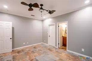 511 Mason Cir, Victoria, TX 77904 - Photo 23