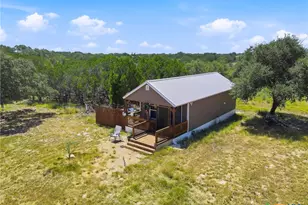 1353 Brushy Creek Dr, Lakehills, TX 78063 - Photo 13