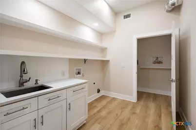 2010 Hoffmann Lane, New Braunfels, TX 78132 - Photo 13