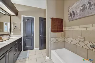 581 Lorne Rd, Canyon Lake, TX 78133 - Photo 17
