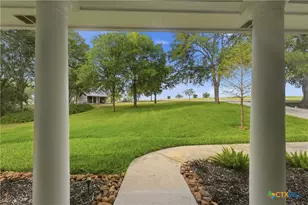 1196 Loch Ln, Seguin, TX 78155 - Photo 5