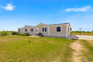 730 Shady Holw Rd, Victoria, TX 77904 - Photo 1
