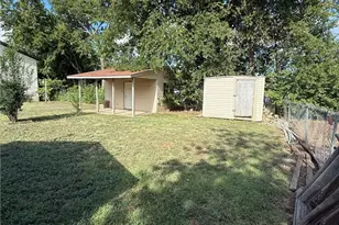 1911 N 10th St, Killeen, TX 76541 - Photo 5