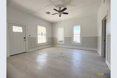920 S 33rd Street, Temple, TX 76504 - Photo 3