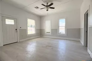 920 S 33rd St, Temple, TX 76504 - Photo 3