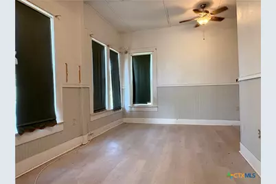 920 S 33rd Street, Temple, TX 76504 - Photo 9