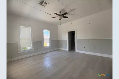 920 S 33rd Street, Temple, TX 76504 - Photo 5