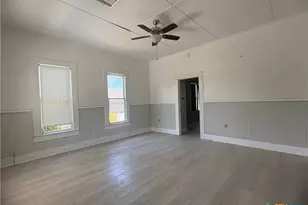 920 S 33rd St, Temple, TX 76504 - Photo 5