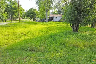 172 Sehaco St, New Braunfels, TX 78130 - Photo 1