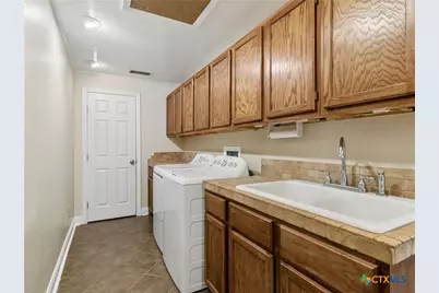 351 E North Street, New Braunfels, TX 78130 - Photo 27