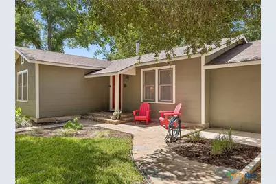 351 E North Street, New Braunfels, TX 78130 - Photo 5