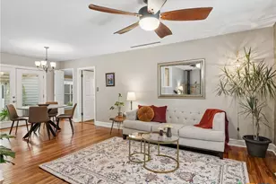 351 E North St, New Braunfels, TX 78130 - Photo 11