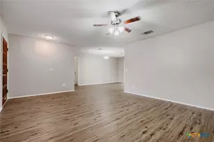 1345 Azalea Ln, New Braunfels, TX 78130 - Photo 11