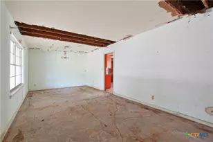1814 Bon Aire Ave, Victoria, TX 77901 - Photo 9