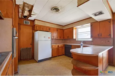 1814 Bon Aire Avenue, Victoria, TX 77901 - Photo 13