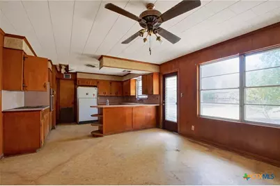 1814 Bon Aire Avenue, Victoria, TX 77901 - Photo 11