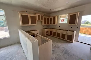 4909 Miranda Dr, Belton, TX 76513 - Photo 5