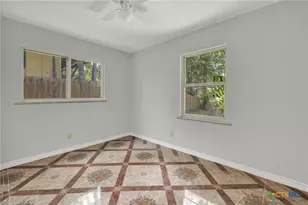 440 Rusch Ln, New Braunfels, TX 78132 - Photo 5