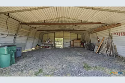 5013 Tucker Hill Lane, Cedar Creek, TX 78612 - Photo 17
