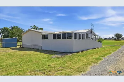 5013 Tucker Hill Lane, Cedar Creek, TX 78612 - Photo 19