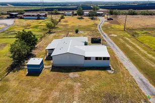 5013 Tucker Hill Ln, Cedar Creek, TX 78612 - Photo 3