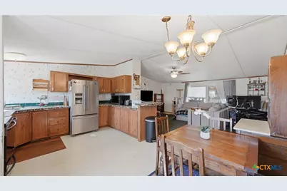 5013 Tucker Hill Lane, Cedar Creek, TX 78612 - Photo 27
