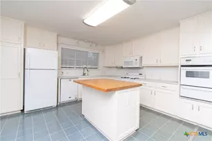 4510 Russell Dr, Austin, TX 78745 - Photo 7