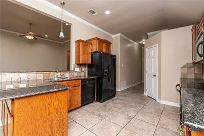 1401 Saxon Circle, Harker Heights, TX 76548 - Photo 7