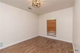 304 Timber Ridge Dr, Nolanville, TX 76559 - Photo 9