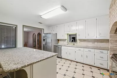 308 Alamogordo Drive, Victoria, TX 77904 - Photo 9