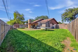 308 Alamogordo Dr, Victoria, TX 77904 - Photo 17