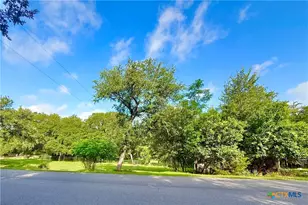 909 Center Cir, Salado, TX 76571 - Photo 1