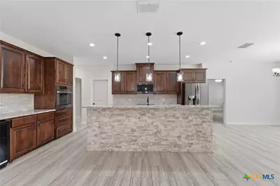 123 Tomahawk Trail, Seguin, TX 78155 - Photo 13