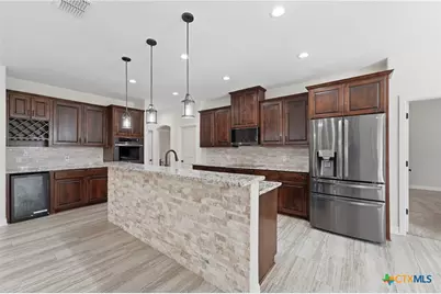 123 Tomahawk Trail, Seguin, TX 78155 - Photo 15
