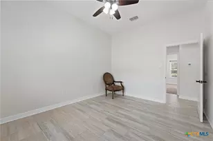 123 Tomahawk Trail, Seguin, TX 78155 - Photo 29