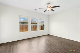 513 Circle Wy, Jarrell, TX 76537 - Photo 13