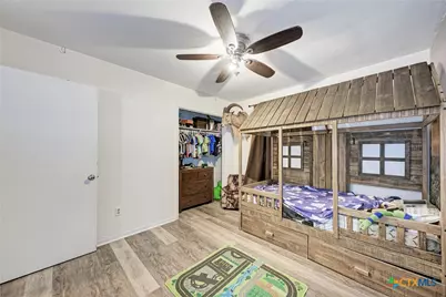 1407 W Avenue C, Lampasas, TX 76550 - Photo 23