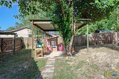 1407 W Avenue C, Lampasas, TX 76550 - Photo 37