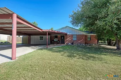 1407 W Avenue C, Lampasas, TX 76550 - Photo 1