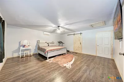 1407 W Avenue C, Lampasas, TX 76550 - Photo 19