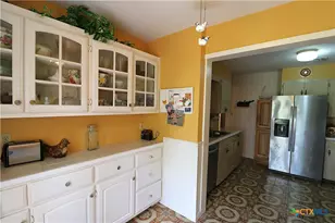 229 E Fannin St, Goliad, TX 77963 - Photo 9