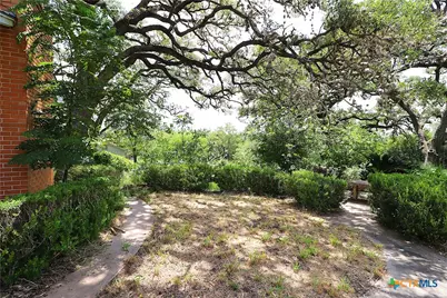 229 E Fannin Street, Goliad, TX 77963 - Photo 33