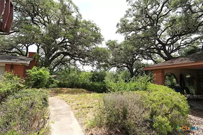 229 E Fannin Street, Goliad, TX 77963 - Photo 37