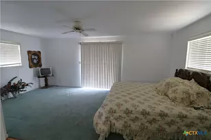 229 E Fannin St, Goliad, TX 77963 - Photo 21