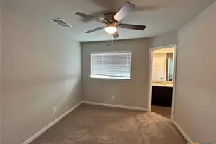 3414 Lindsay Ln, Seguin, TX 78155 - Photo 13