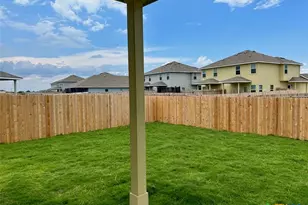 3414 Lindsay Ln, Seguin, TX 78155 - Photo 15