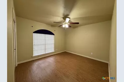 304 Ashland Creek, Victoria, TX 77901 - Photo 9