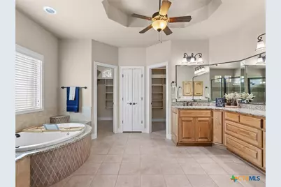 192 Copper Ridge Drive, La Vernia, TX 78121 - Photo 17