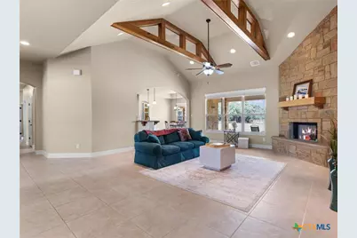 192 Copper Ridge Drive, La Vernia, TX 78121 - Photo 5
